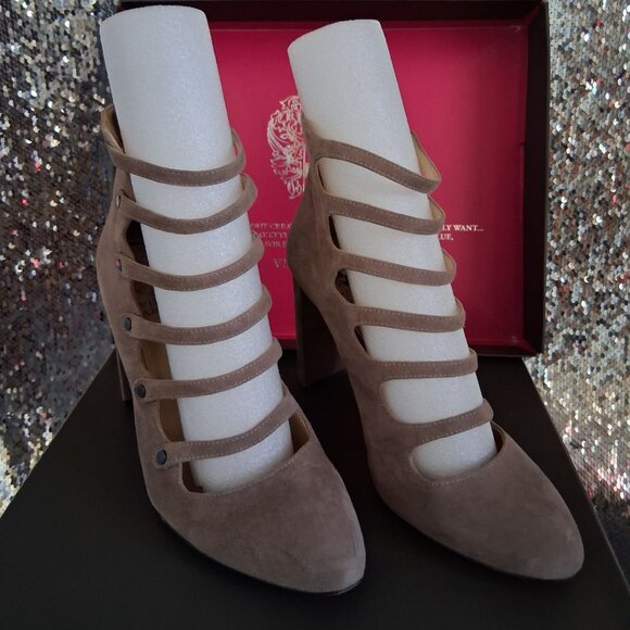 ✨ Like New ✨ Vince Camuto Taupe Suede Strappy Booties – Size 9M / EU 39 - Picture 1 of 7